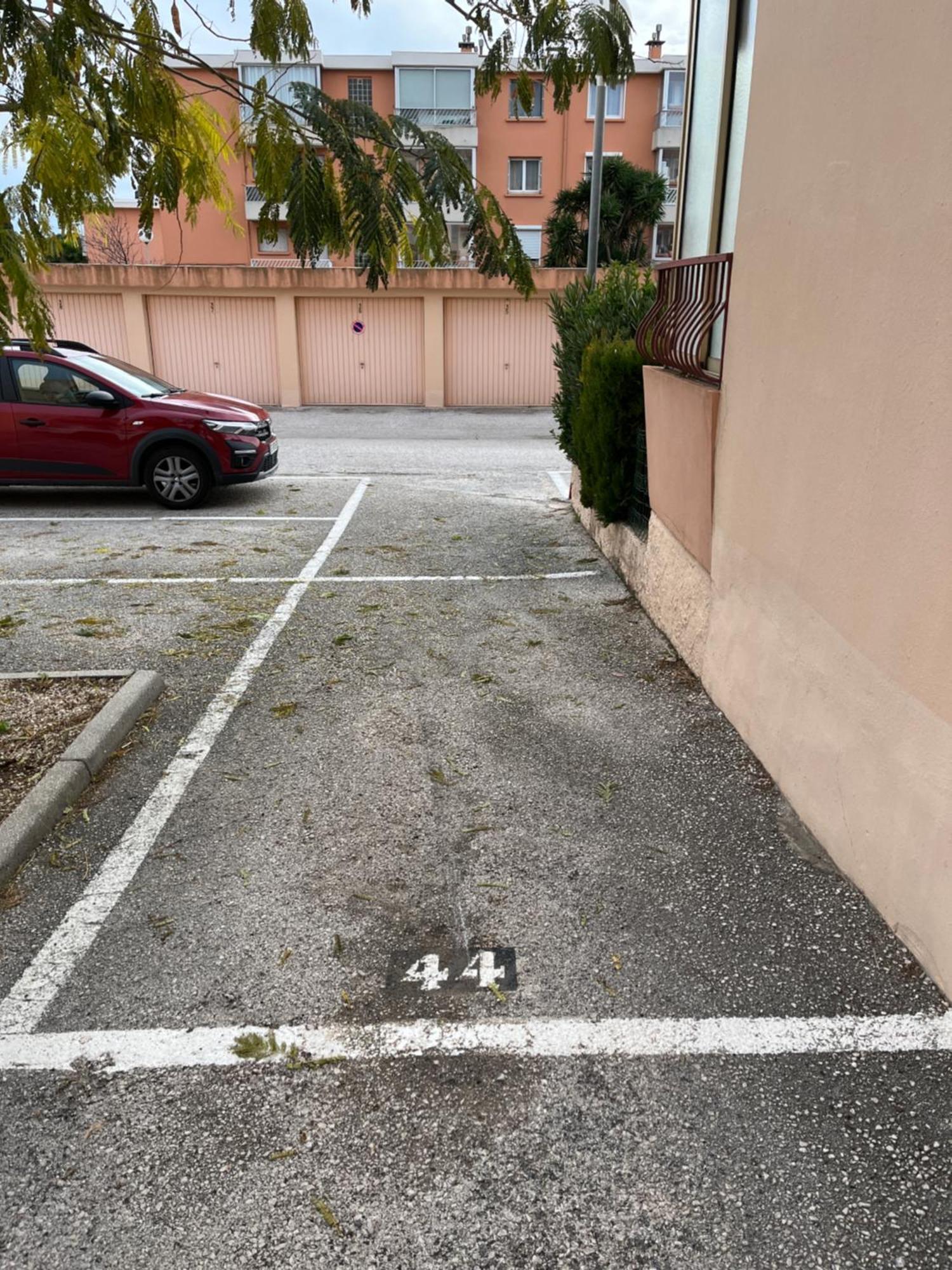 Superbe 34m2 Avec Terrasse Apercu *